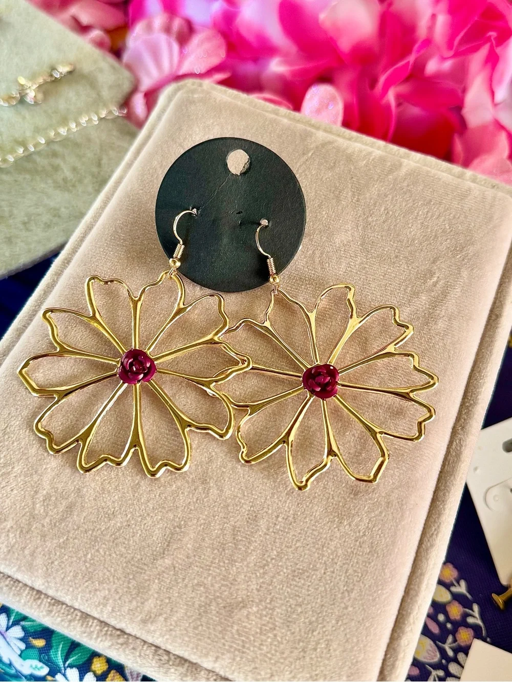 Large Golden Flower Outline Dangle Earrings w/ Dark Pink Center Roses New